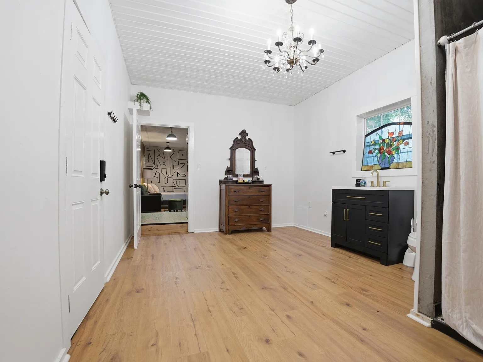 1 bed, 536 sqft, $1,100 — Photo 4