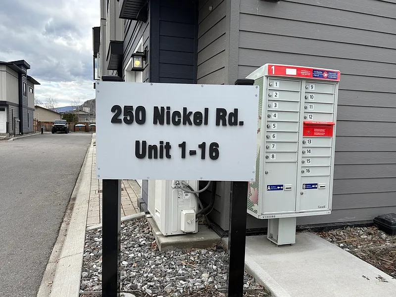 Building Photo - 250 Nickel Rd #4