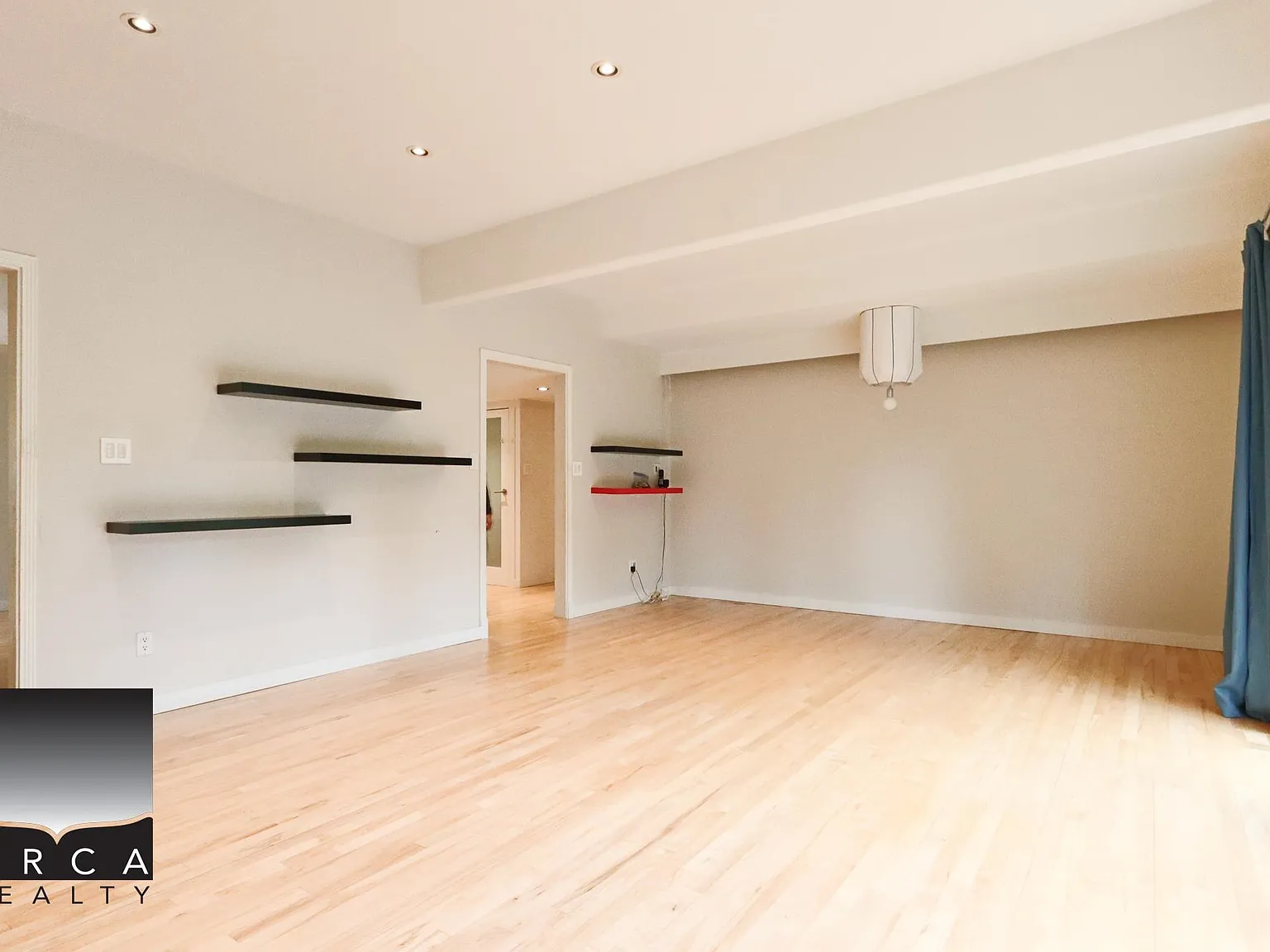 4 bed, 1800 sqft, $5,500 — Photo 3