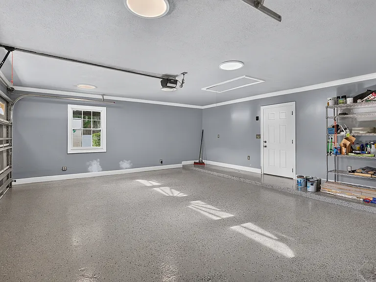 414 Somerset Dr — Photo 25