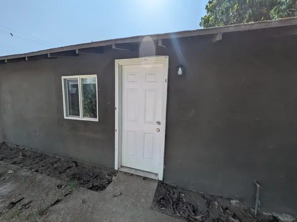 253 W Dunn Ave #B, Fresno, CA 93706