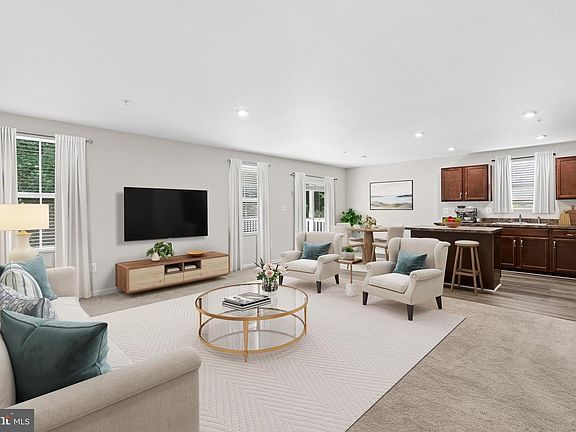 4th image of 10125 Blansford Way