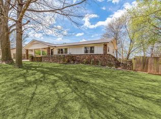 409 NW H St, Bentonville, AR 72712