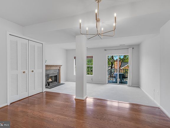 4th image of 2907 S Woodley St #6