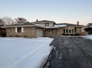 1019 S Grace St, Mount Prospect, IL