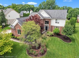 46564 Southview Ln, Plymouth, MI 48170