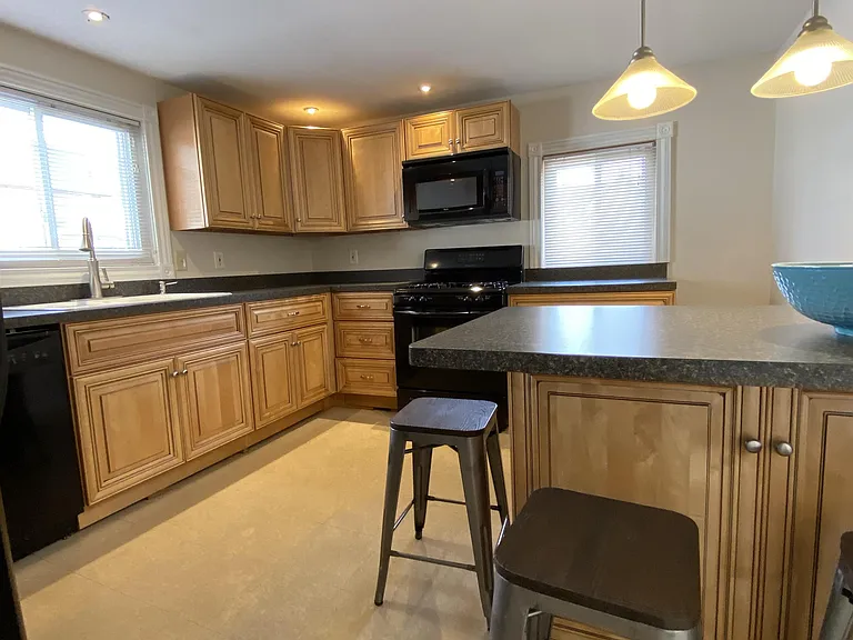 1145 Isabella Ct — Photo 10