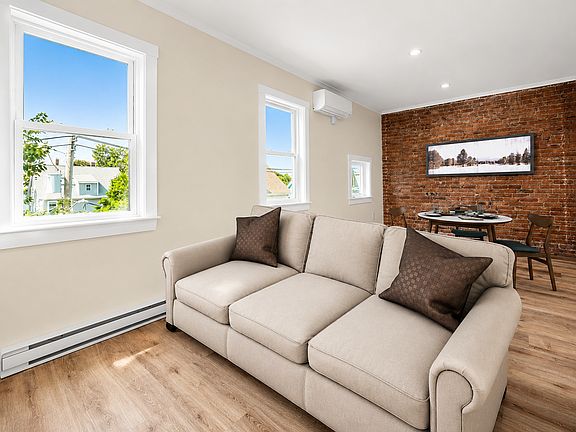 5th image of 46 Riverdale St #3