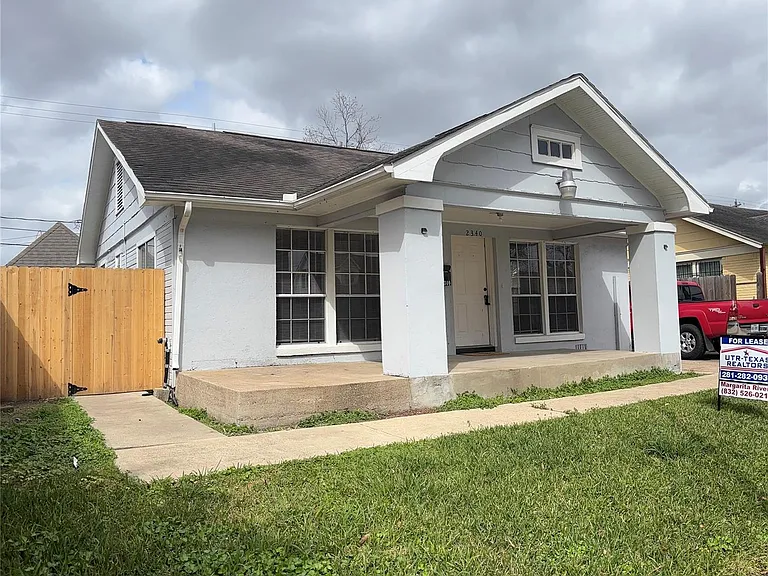 2340 Cumberland St — Photo 1