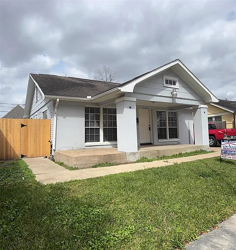2340 Cumberland St Photo 1