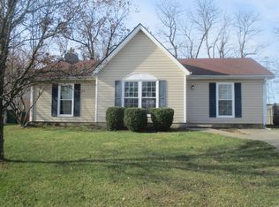 1404 Wendy Dr, Lawrenceburg, KY 40342
