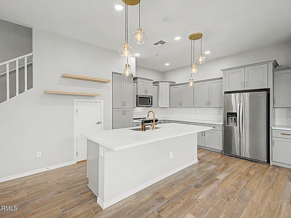 2nd image of 2442 E LARK Street