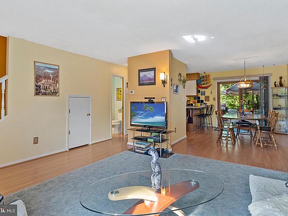 4th image of 415 Bethany Dr #415
