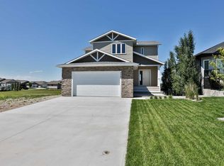 714 S Fairways Dr, Vulcan, AB T0L2B0