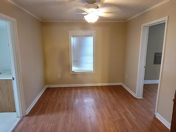 4th image of 326 W Lagrange St
