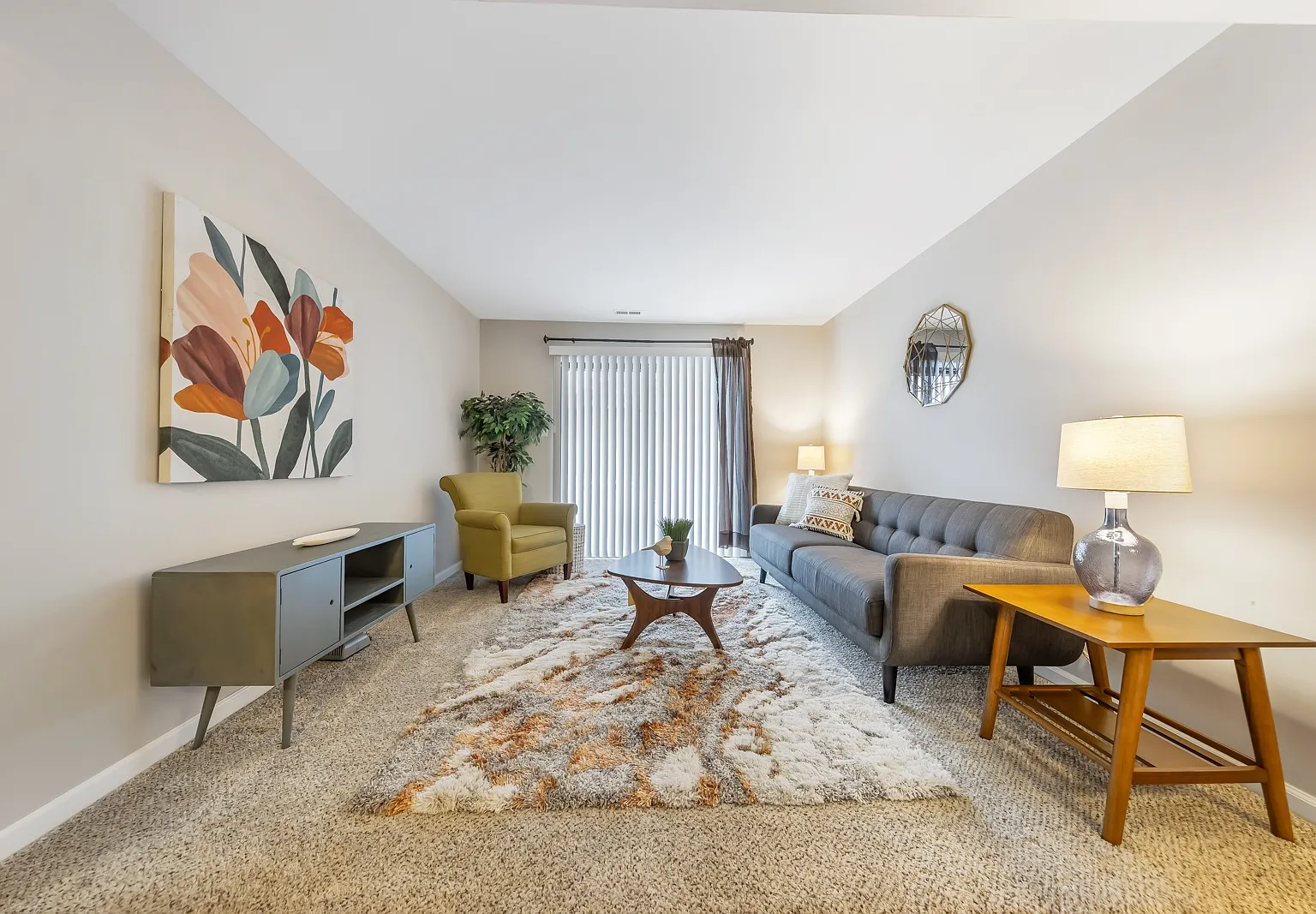 Whisper Hollow Apartments — Photo 4