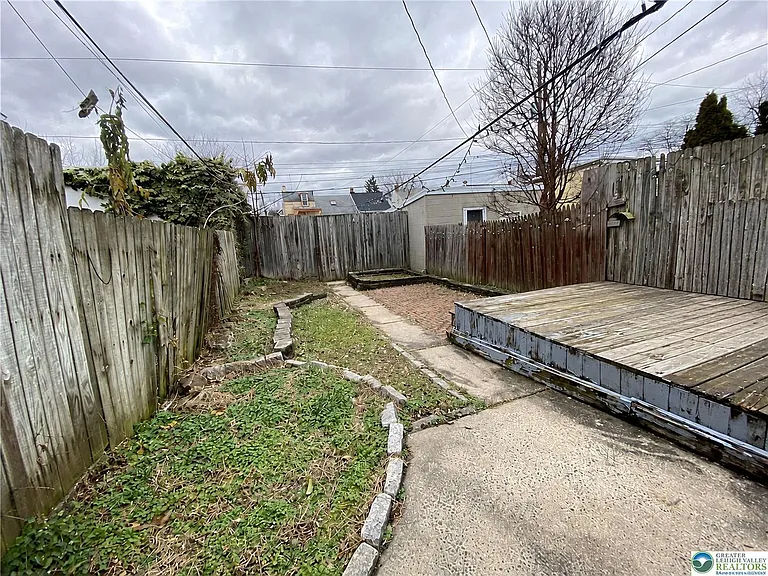 937 W Turner St — Photo 8