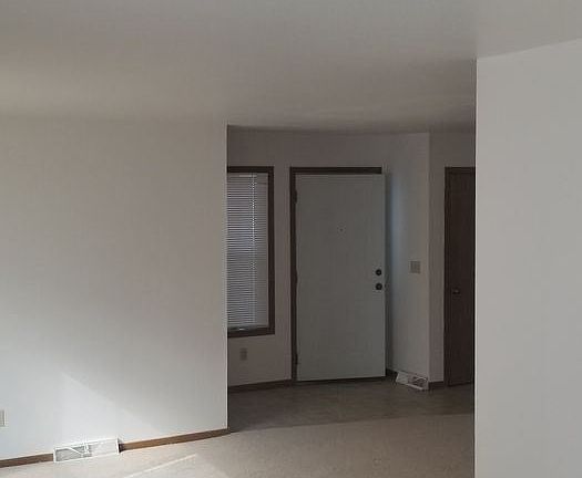 4th image of 414 Bay Heights Dr APT D