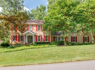 1960 Barton Hill Rd, Reston, VA 20191