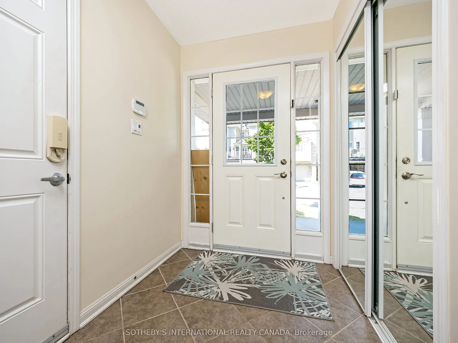 2 bed, $2,850 — Photo 4