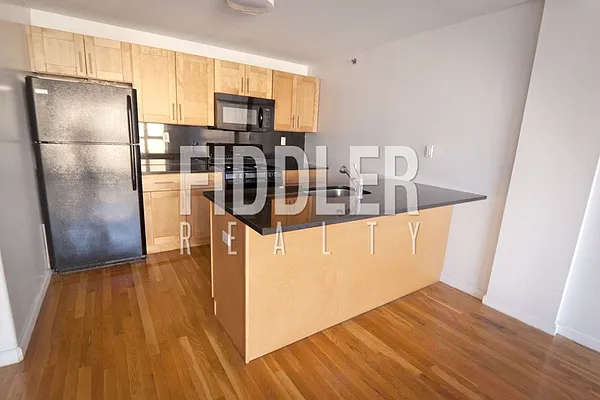 Rented by Fiddler Realty | media 2