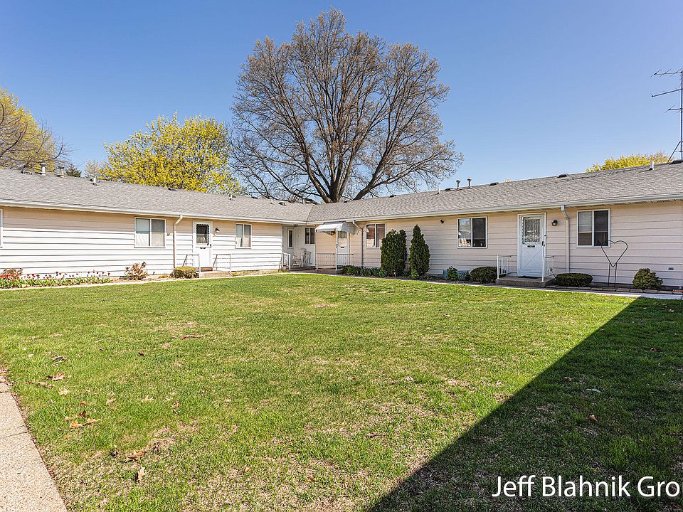 5726 Leisure South Dr SE, Kentwood, MI 49548 Zillow
