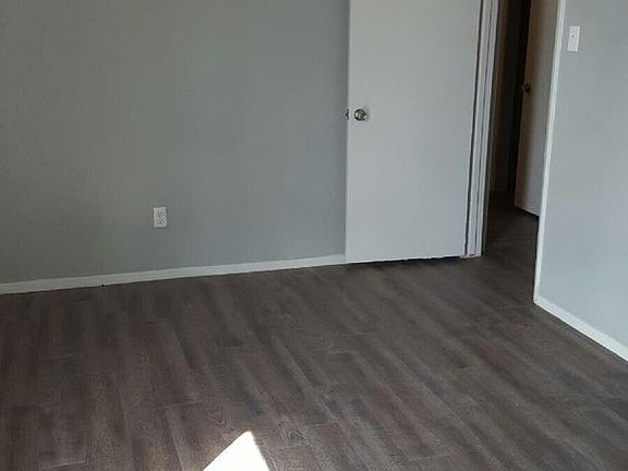 5th image of 10518 Heizer Dr APT 03