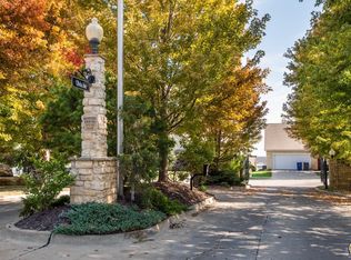 416 N Winnie Way, Lawrence, KS 66049