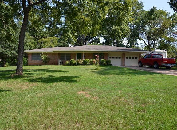 2nd image of 208 Inwood Dr
