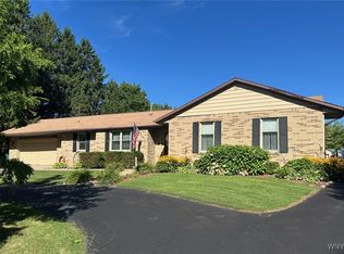 7675 Eddy Rd, Colden, NY 14033