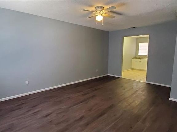 4th image of 6323 S Roberts Ave