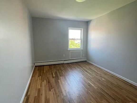 2nd image of 153 Bay 47th St Floor 2