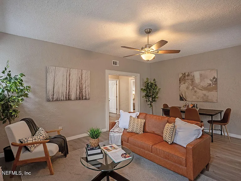 325 Alder St — Photo 14