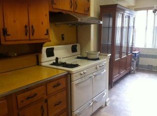 2407 E 16th St, Brooklyn, NY 11235