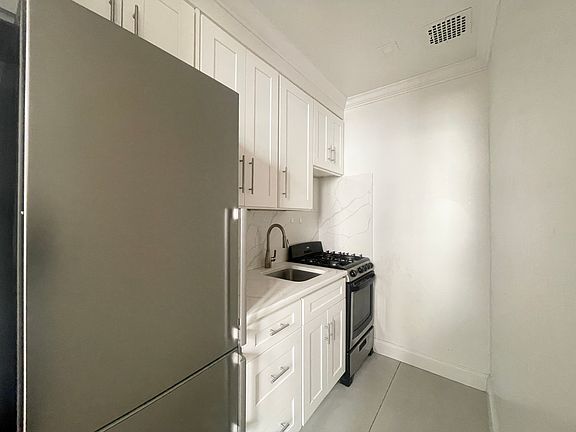 4th image of 145 W 85th St APT 2B