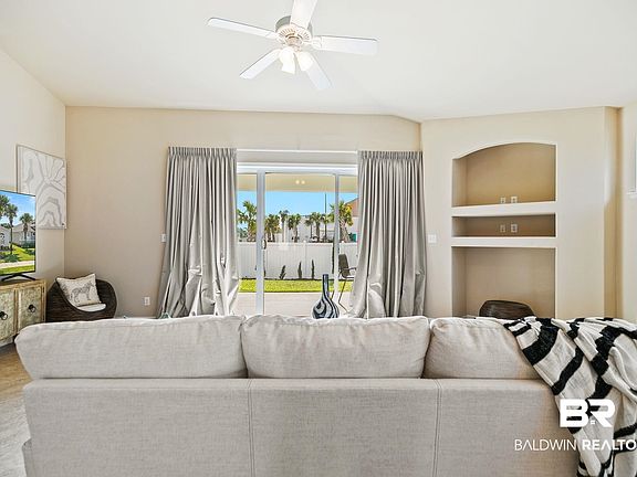5th image of 25333 Windward Lakes Ave