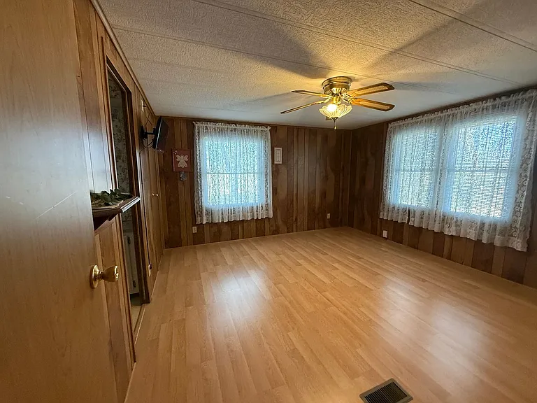 61144 Bryan Rd — Photo 20