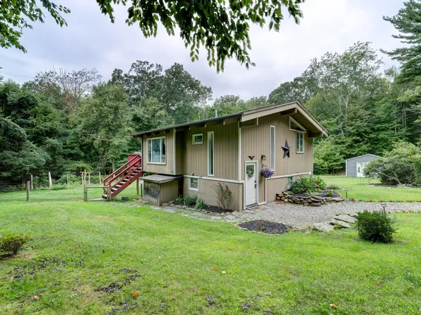 203 Leonard Bridge Road, Lebanon, CT 06249