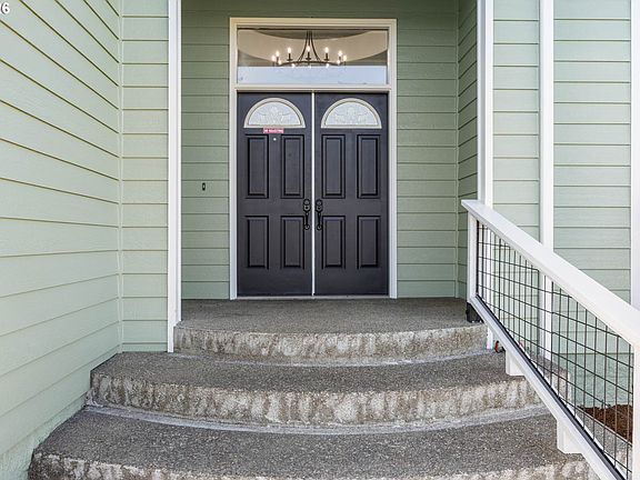 3rd image of 475 Curry Rd