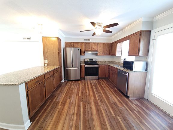 4th image of 3102 Cashwell Dr #12