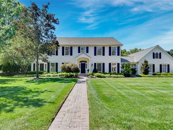 12208 Buena Vista St, Leawood, KS 66209