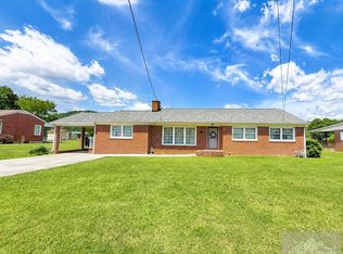 95 Ballard Ave, Peterstown, WV 24963