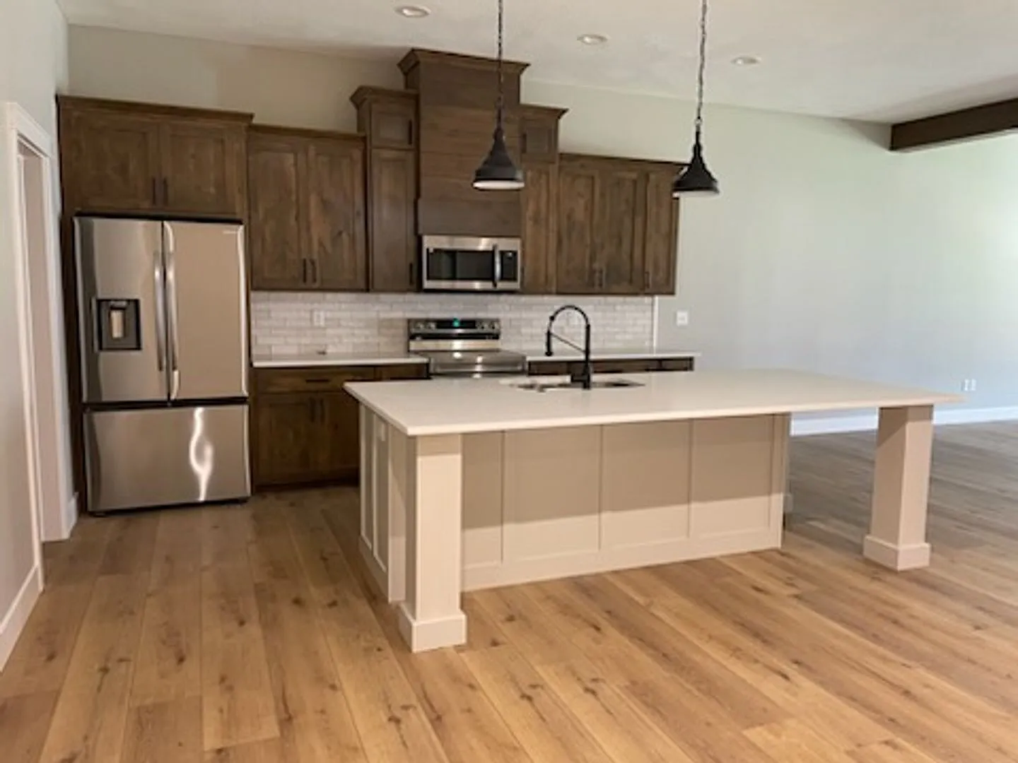 New Construction 3bd/2ba duplex — Photo 4