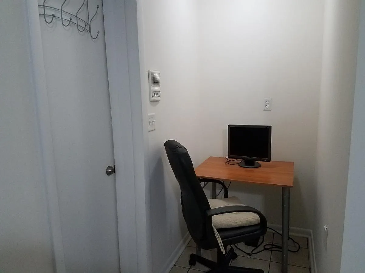 Studio, 400 sqft, $1,000 — Photo 4