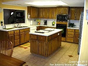 5th image of 8426 Dorsetshire St