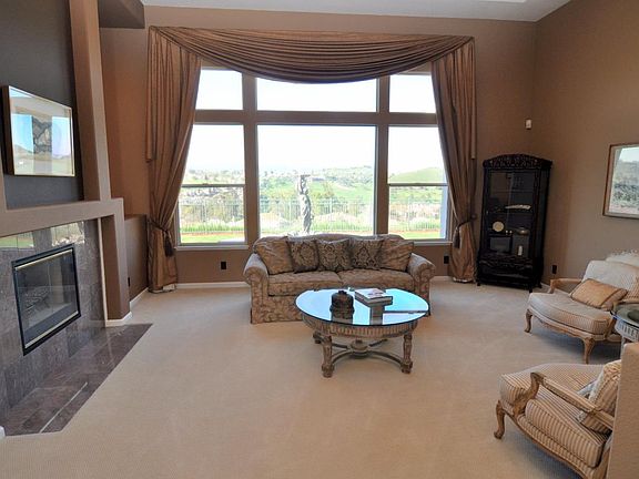 3rd image of 5521 Perugia Cir