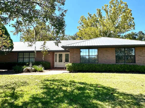 656 NW Dogwood Ter, Lake City, FL 32055