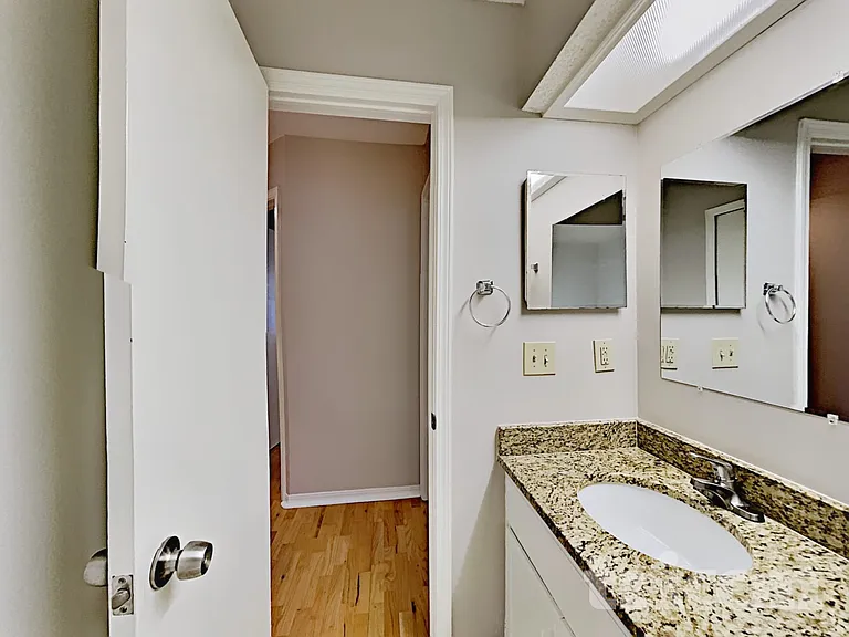 7280 Eagles Perch Dr — Photo 10