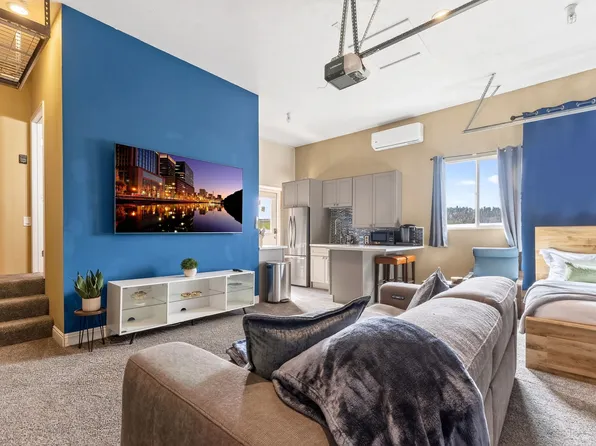 8845 Echo Dr, La Mesa, CA 91941