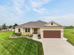 405 W 10th St, Lawson, MO 64062